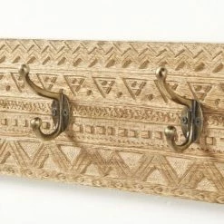 Maisons Du Monde Portemanteaux Et Patères Patère 5 Crochets En Manguier Gravé 9 Maisons Du Monde Portemanteaux Et Patères Patère 5 Crochets En Manguier Gravé -Meubles d'appoint Soldes patere 5 crochets en manguier grave 1000 13 16 190379 3