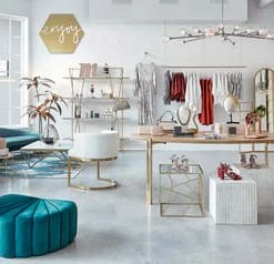 Maisons Du Monde Valets De Nuits Et Portants Porte-serviettes En Métal Doré Avec Miroir -Meubles d'appoint Soldes porte serviettes en metal dore avec miroir 1000 1 15 189517 5